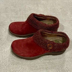 Dansko Women's Red leather Slip-On Clogs size 36